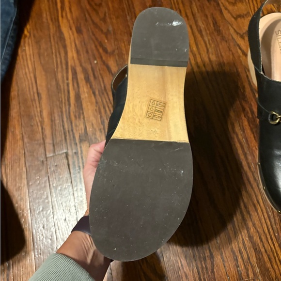 Anthropologie silent d clogs - Picture 3 of 7